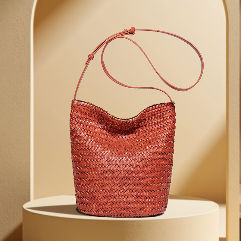 Large Capacity Bucket Bag for Women Woven Handmade Casual Versatile Shoulder Crossbody Bag 250819