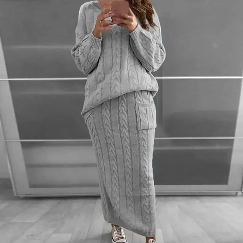 AutumnWinter Womens Fashionable Cable Knit Floral Sweater Suit Dress European American Style Knitwear 250818