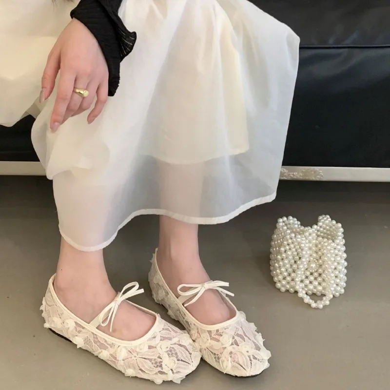 Lace Strap Flat Single Shoes Womens Round Toe Light Mesh Breathable Soft Sole Non-Slip Autumn Low Top Shoes 250820