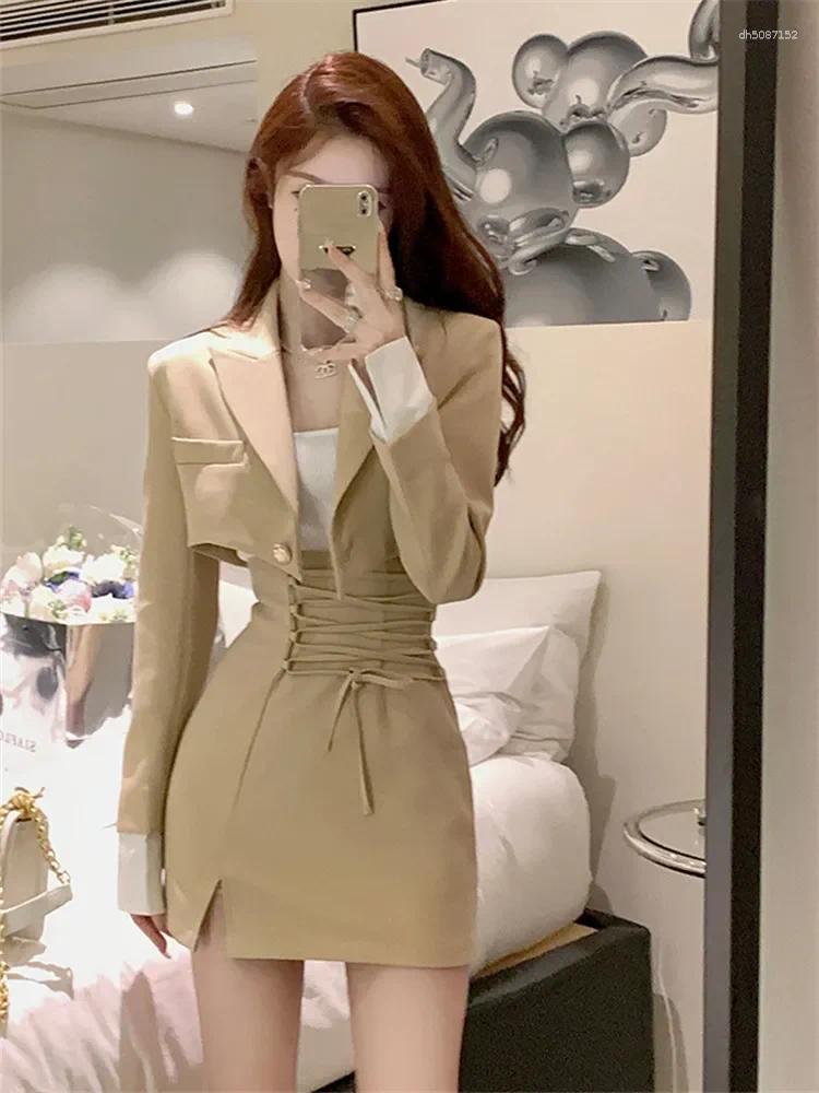Robe en deux pièces Insozkdg Jirt costumes femmes Spring automne minceur de veste longues sur les manches longues de style collégial