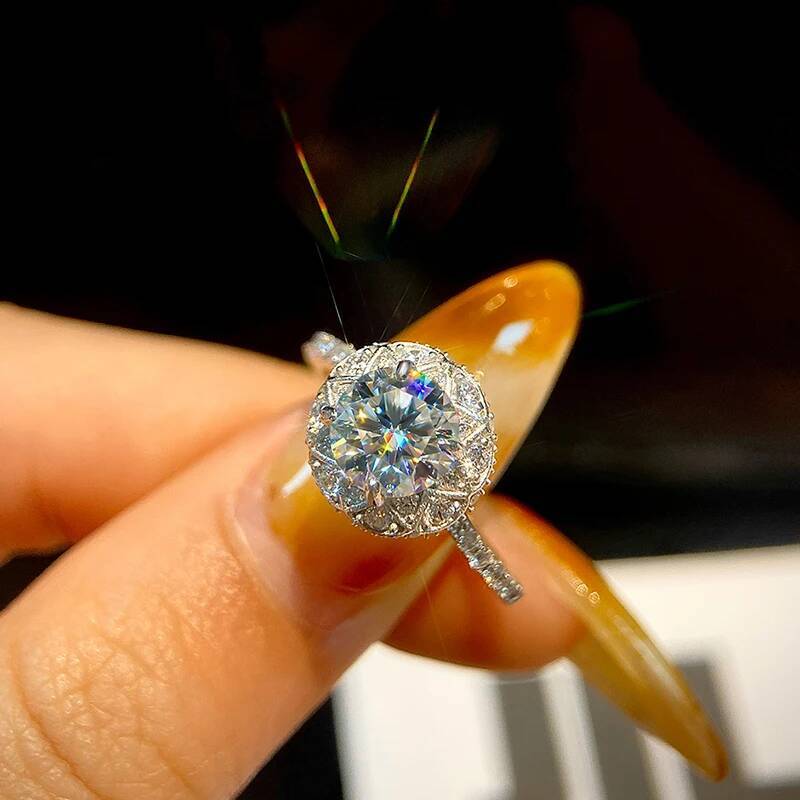 KNB 1ct Moissanite Diamond Gorgeous Shiny Circular Ring for Women Wedding Real 925 Sterling Silver High Quality Fine Jewelry