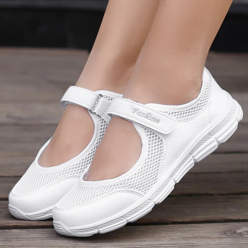 Femmes Chaussures respirantes Chaussures vulcanisées blanches Zapatillas Mujer Super Light Femmes Casual Shoes Sneakers Femme 2021 Femmes Flat 25