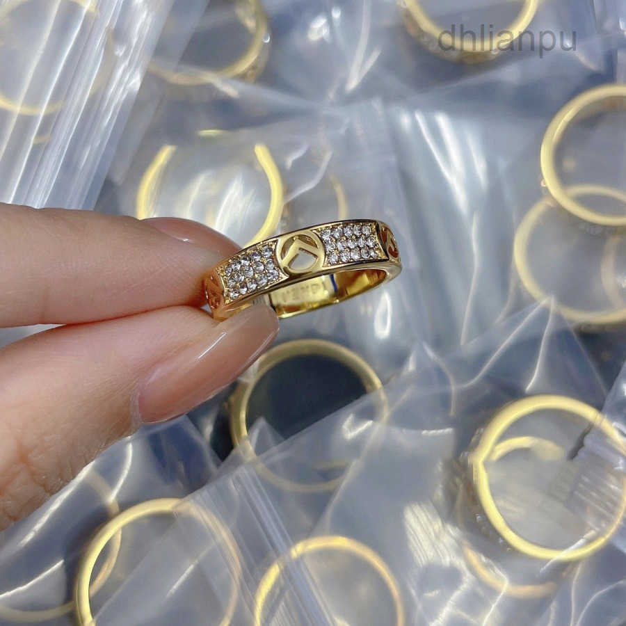 rings Letter F Diamond starry 18K titanium women Designer Rings fashion full diamond ring Copper Gold Plated Lady Elegant Luxury Gift Band ring