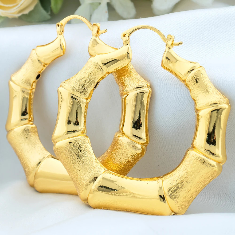 Fashion Hoop Earrings for Women Classic Ear Daily Wear Gold Color Copper Jewelry Large Circle Hoop Earrings Jewelry Accessories 250818