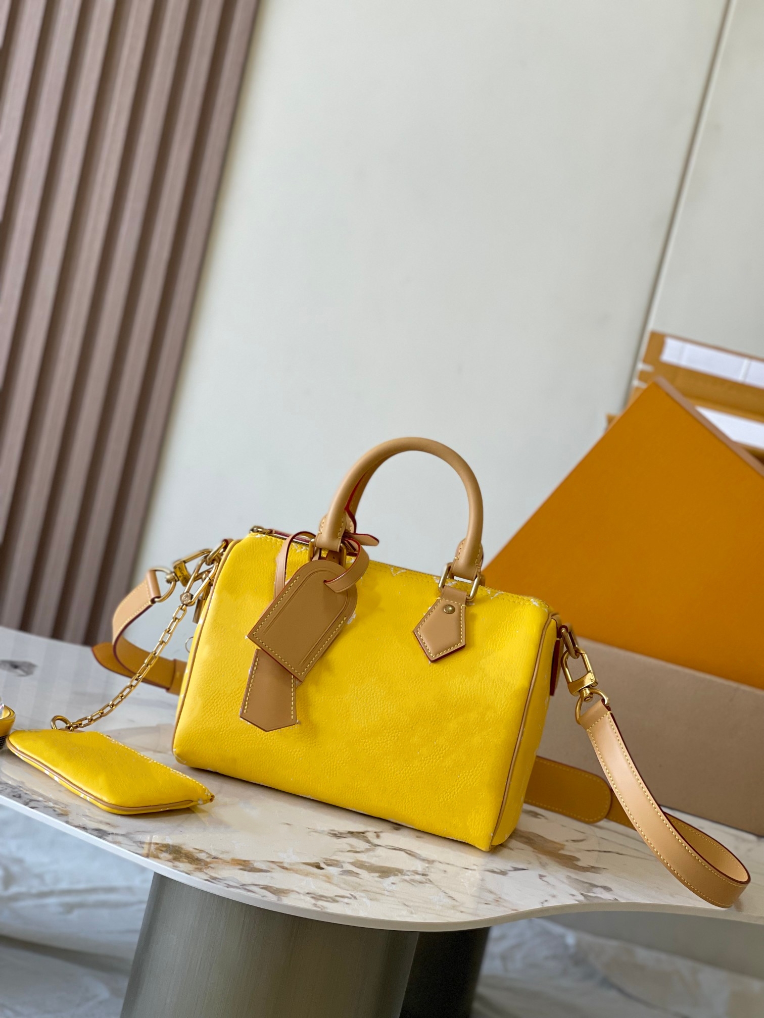 high-quality leather crossbody bag Designer handbag fashionable shoulder bag makeup bag A-level all steel hardware accessories imported original cow