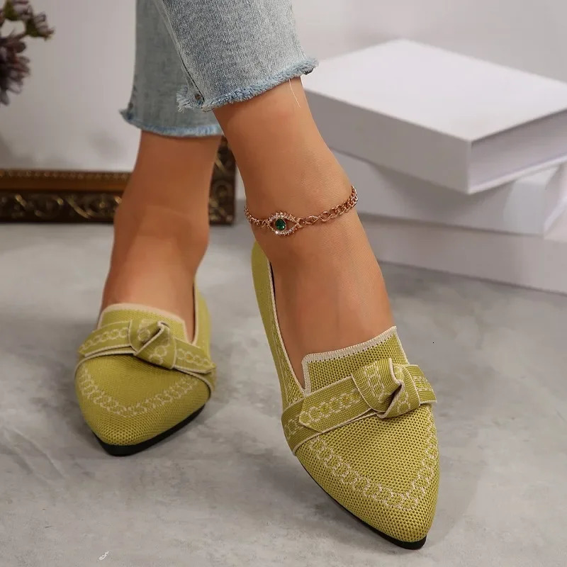 Summer new womens knitted flat shoes comfortable breathable casual pointed toe lightweight loafers one pedal large size 43 250820