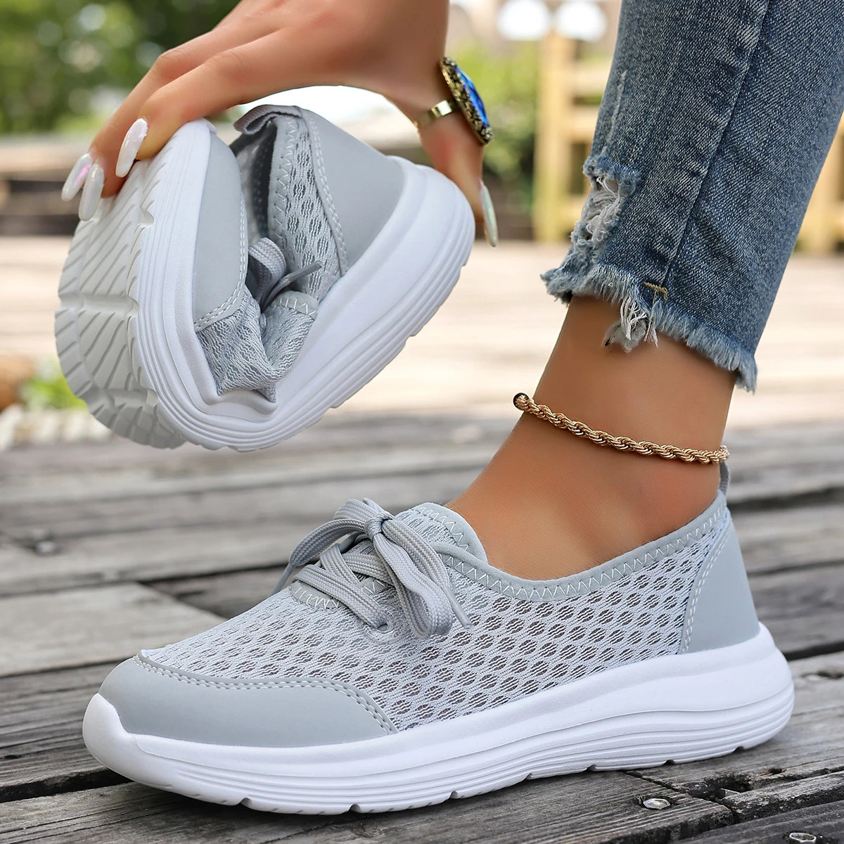 Women 2025 Casual and Comfortable Shoes Summertime Flat Lace-up Shoes Women pu Leather Mesh Ventilation Sneakers 250820