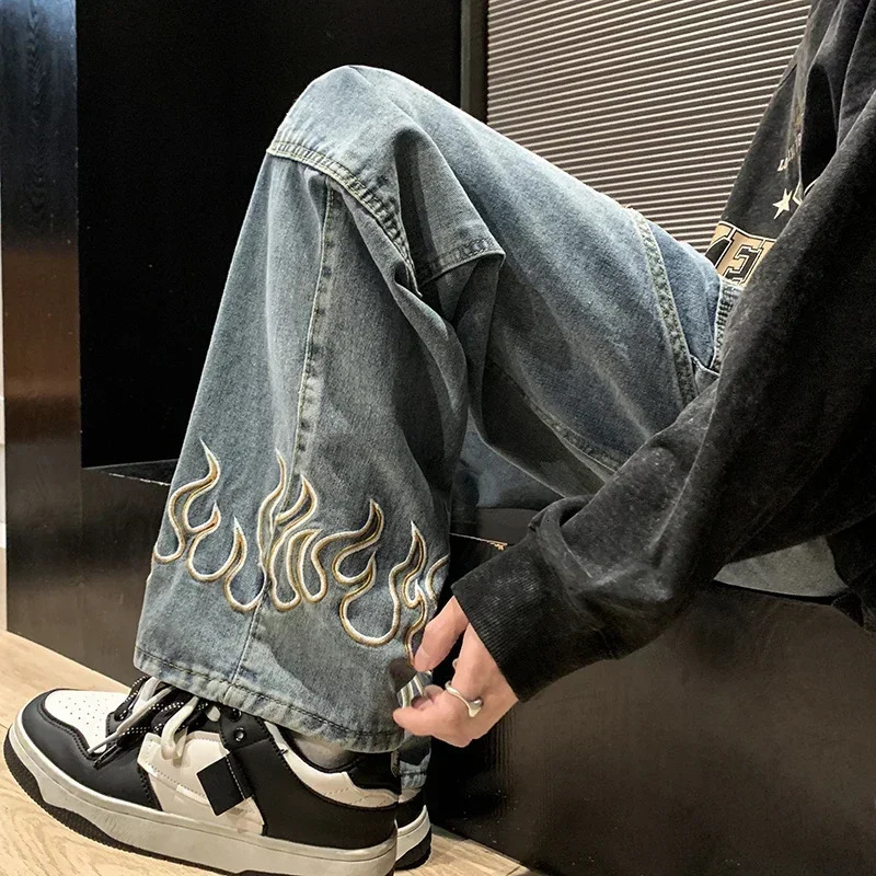 Hip Hop Harajuku Mens Jeans Streetwear Personalité broderie pantalon en denim en vrac Band Pantalon masculin de jambe large 250820