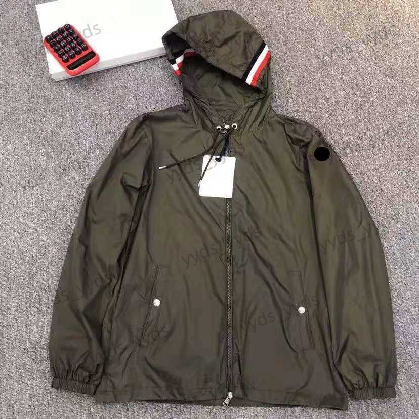 Mens Grimpeurs Hooded mens fashionable waterproof hiking windbreaker coat Jackets designer jacket with Nfc T250820