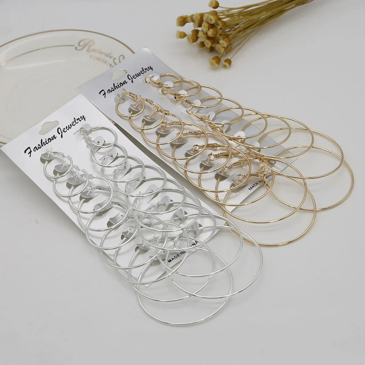 12Pairs/9Pairs/6Pair Simple Punk Hoop Earrings Set Big Circle Earrings Jewelry for Women Girls Ear Hoops Earring Round Oversized 250818