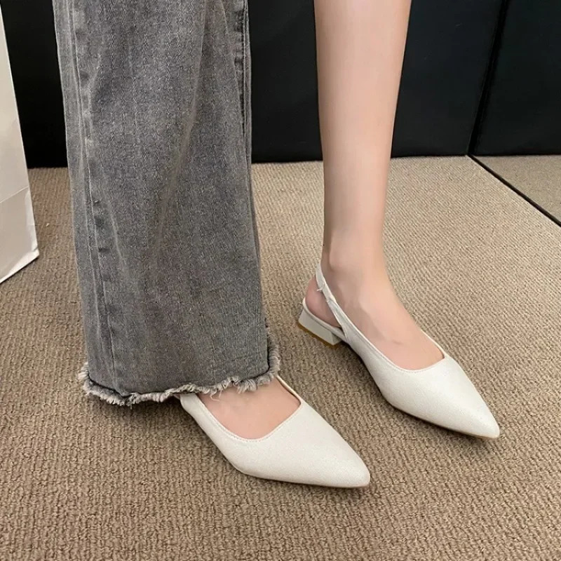 Summer fashion pointed-toe womens sandals - shallow toe low heel hook-shaped heel - womens casual urban formal shoes Size 42 250820