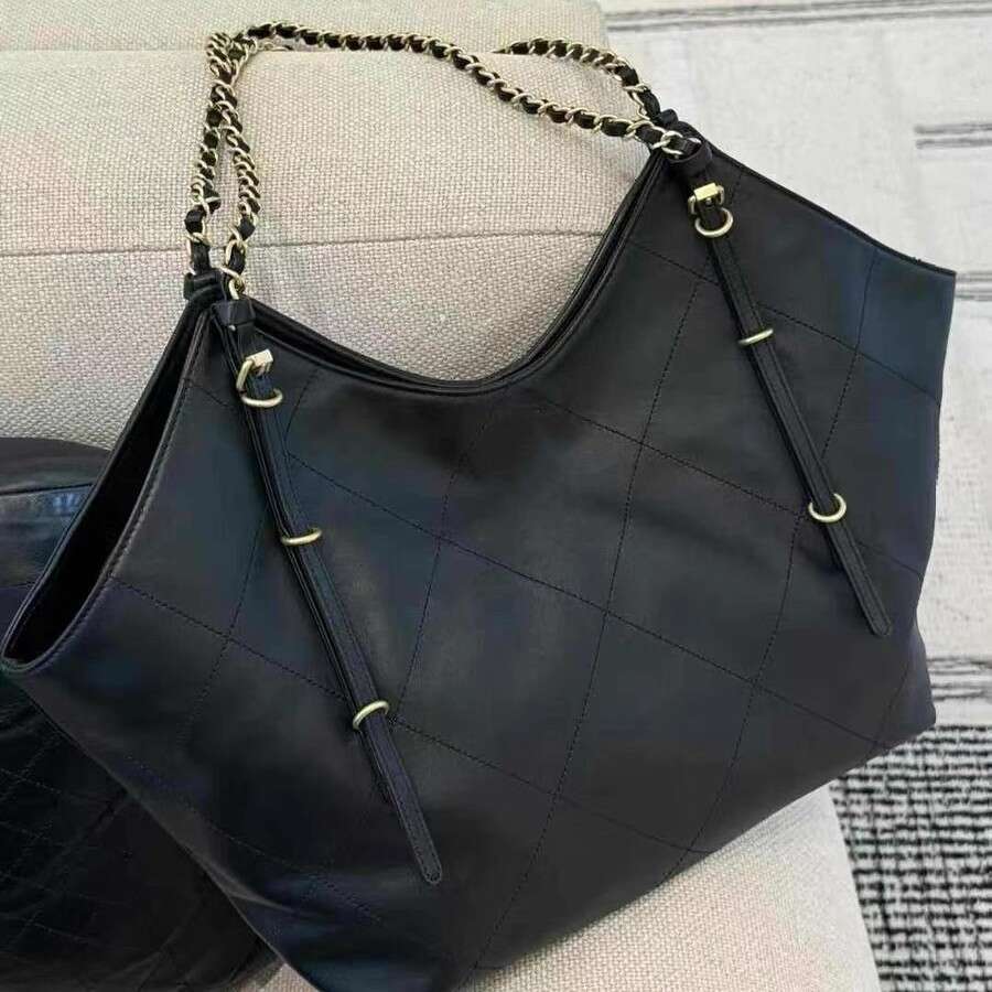 Designer Bag Tote Shoulder Bag New Trendy Fashion Versatile Dark Chain Design Capacity Underarm Tote Large Trend