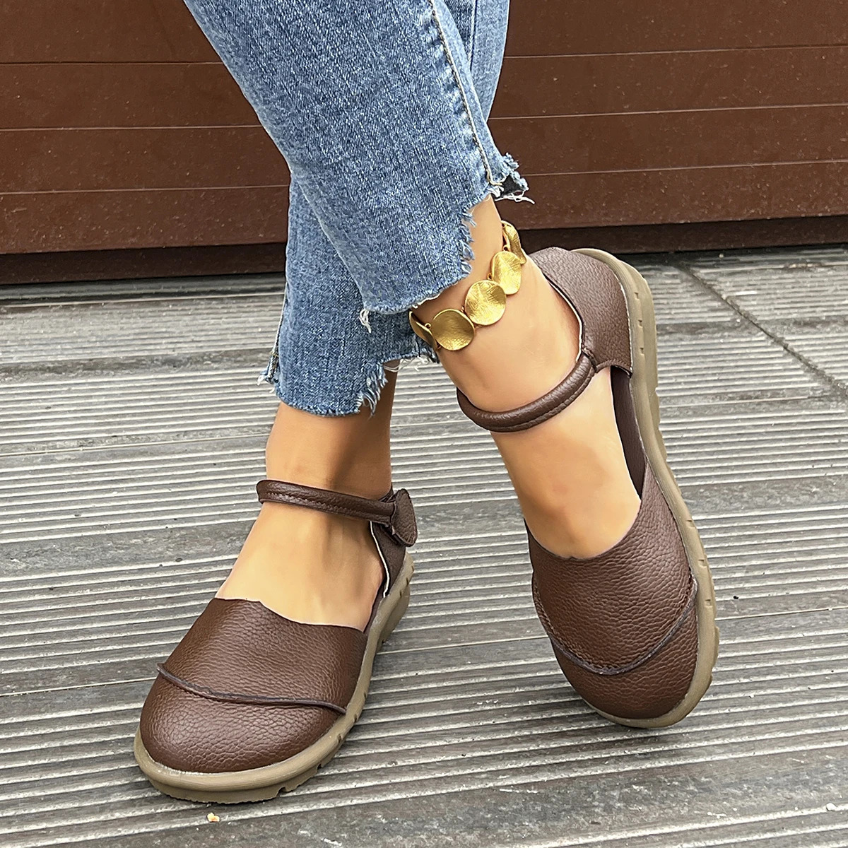 Shoes Female Sandal 2025 Womens Girls Beige New Summer Comfort Low Retro Flat Back Strap Square Heel Rubber PU Scandals Solid 250820