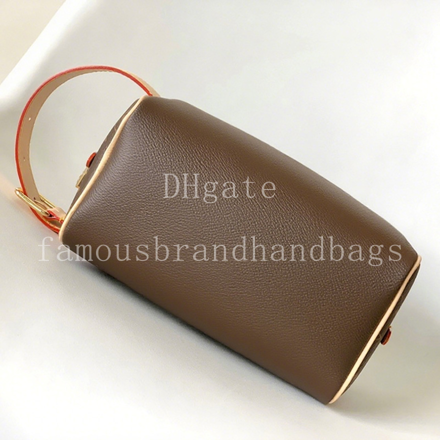 Designer Toiletry Bag 23CM Mirror Quality Canvas Shoulder Bag Men Clutch Bag With Box LL17A1