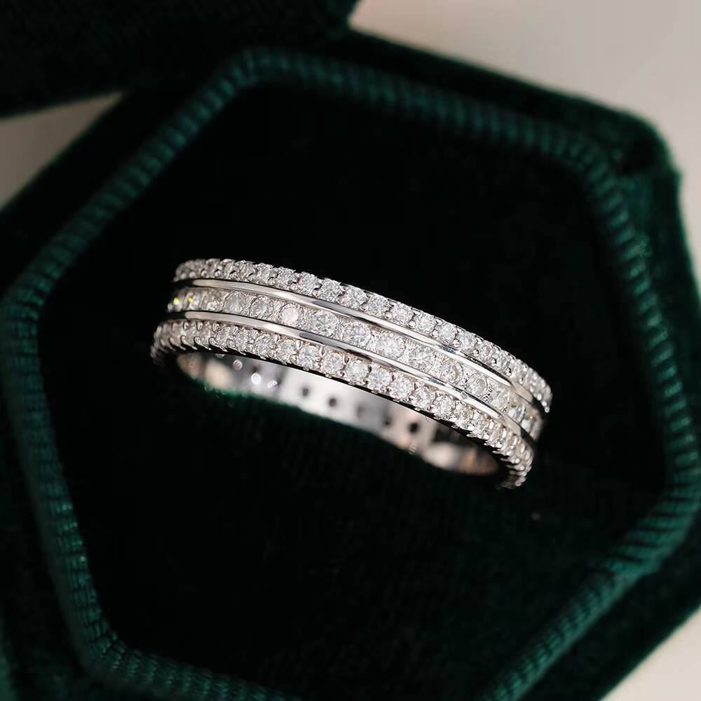 Personality Fine Jewelry Iced Out Full Diamond Stackable Rings S925 Sterling Silver VVs1 Moissanite Ring Band of Wedding