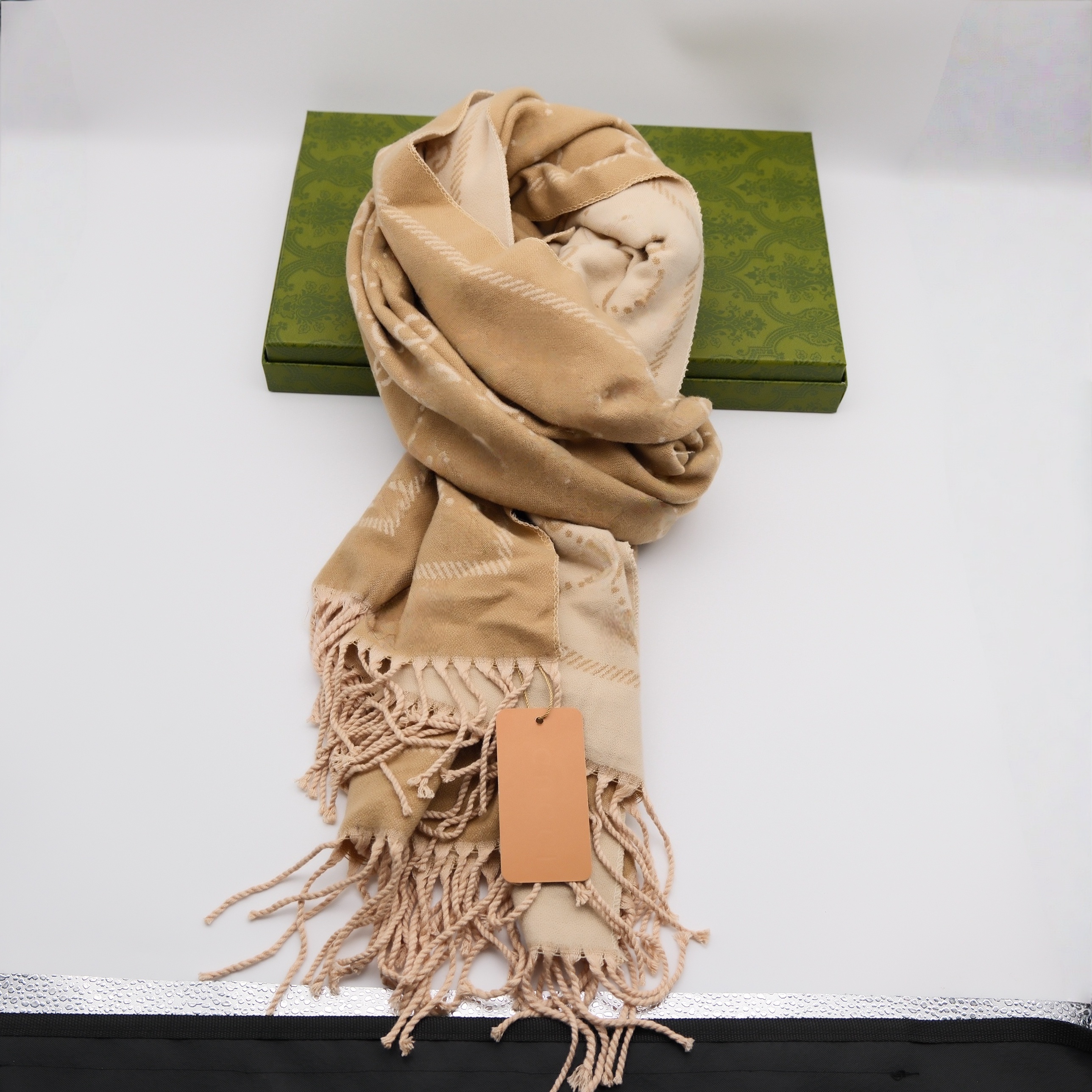 2025 Stylish Women Cashmere Designer Scarf Full Letter Printed Scarves Soft Touch Warm Wraps Autumn Winter Long Shawls brown white hot men 01