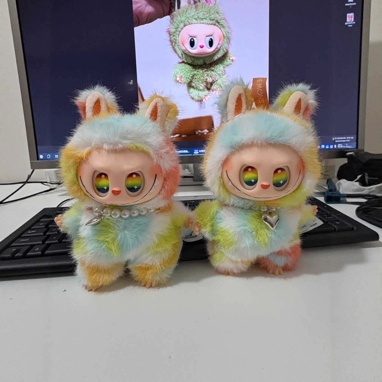 Labubu 5th Generation Vinyl Doll Plush Toy Five Generations Blind Box Series Doll L250820-image-1071895473