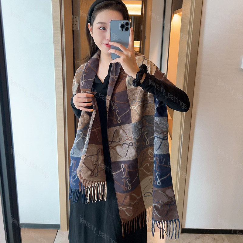 Designer Scarf for Women Designers Scarves Men Brand Cashmere Winter Scarf Scarves Blanket Womens Type Colour Chequered Tassel Luxury Beanie Acce