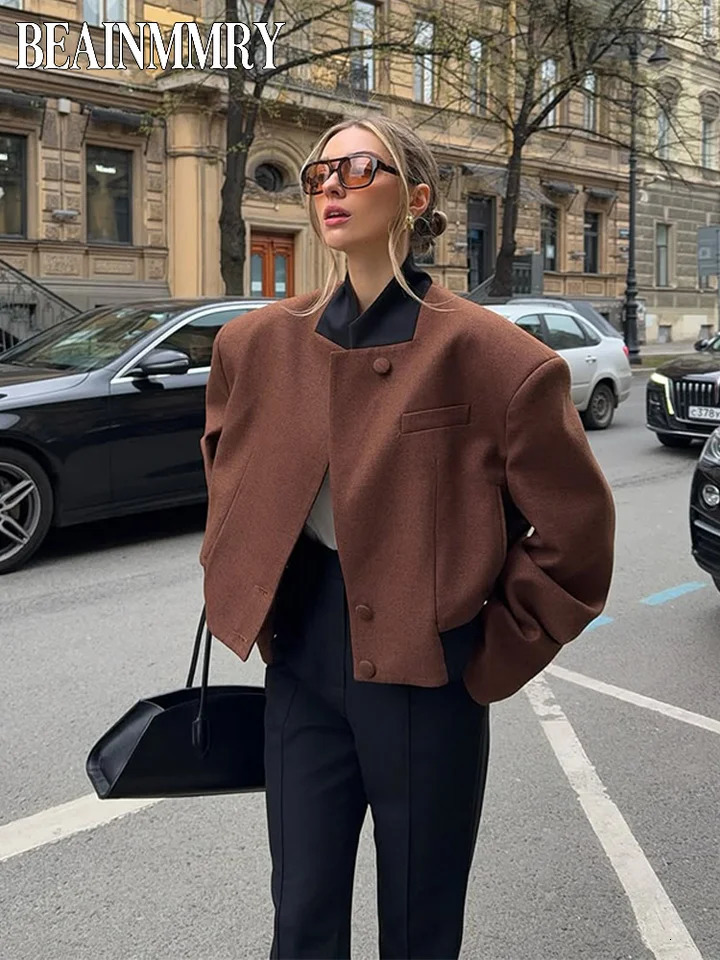 Veste de mélange de laine brune décontractée Femmes à manches longues à trois bouton Patchwork en vrac Cabillage Short Lady Street Daily Automn R