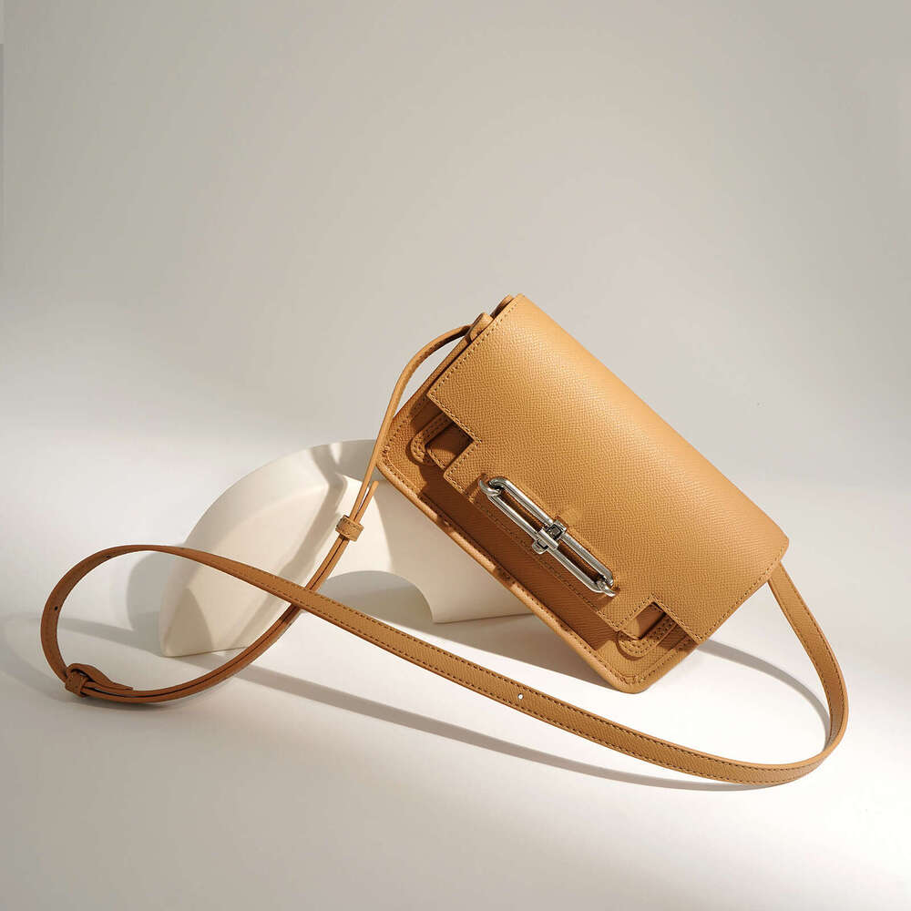 Luxury bag spring pig nose simple commute casual versatile single shoulder leather messenger small square bag