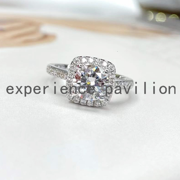 Coussin 1,0ct 6x6 mm diamant Moisanite dans une bande de mariage en or blanc 10k anneaux Halo