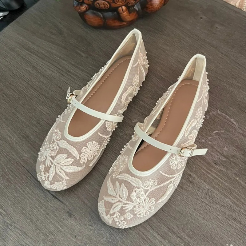 2025 Summer Women Mary Jane Shoes Brand Designer New Embroidered Mesh Elegant Belt Buckle Strap White Ladies Ballet Flats 250820