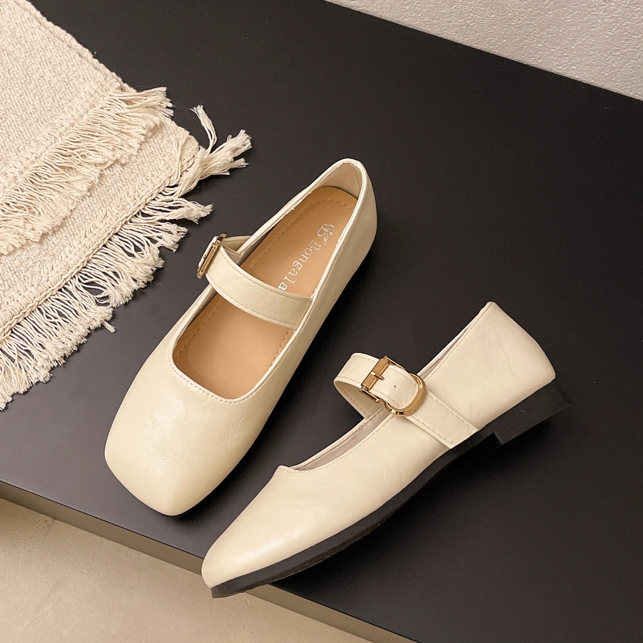 2025 Automne Fashion Flat Ballet Chaussures Femmes Ballet peu profond Couiner Round Ballerina Soft Moccasin Mary Janes Chaussures 250820
