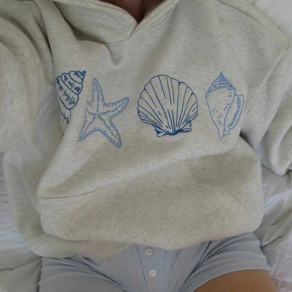 2023 Women Y2K Cute Kawaii Loose Fit Hooded Sweatshirts Aesthetic Sea Shell Embroidery Pullover Tops with Kangaroo Pockets L250820