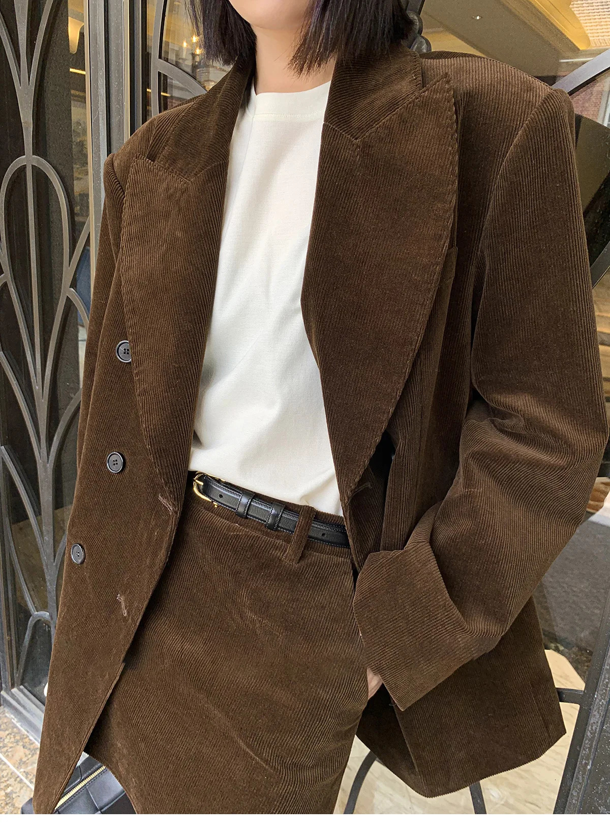 Autumn Winter Womens Velvet Suit Coat DoubleBreasted Deep Brown Loose Silhouette Western Style Outerwear 250820