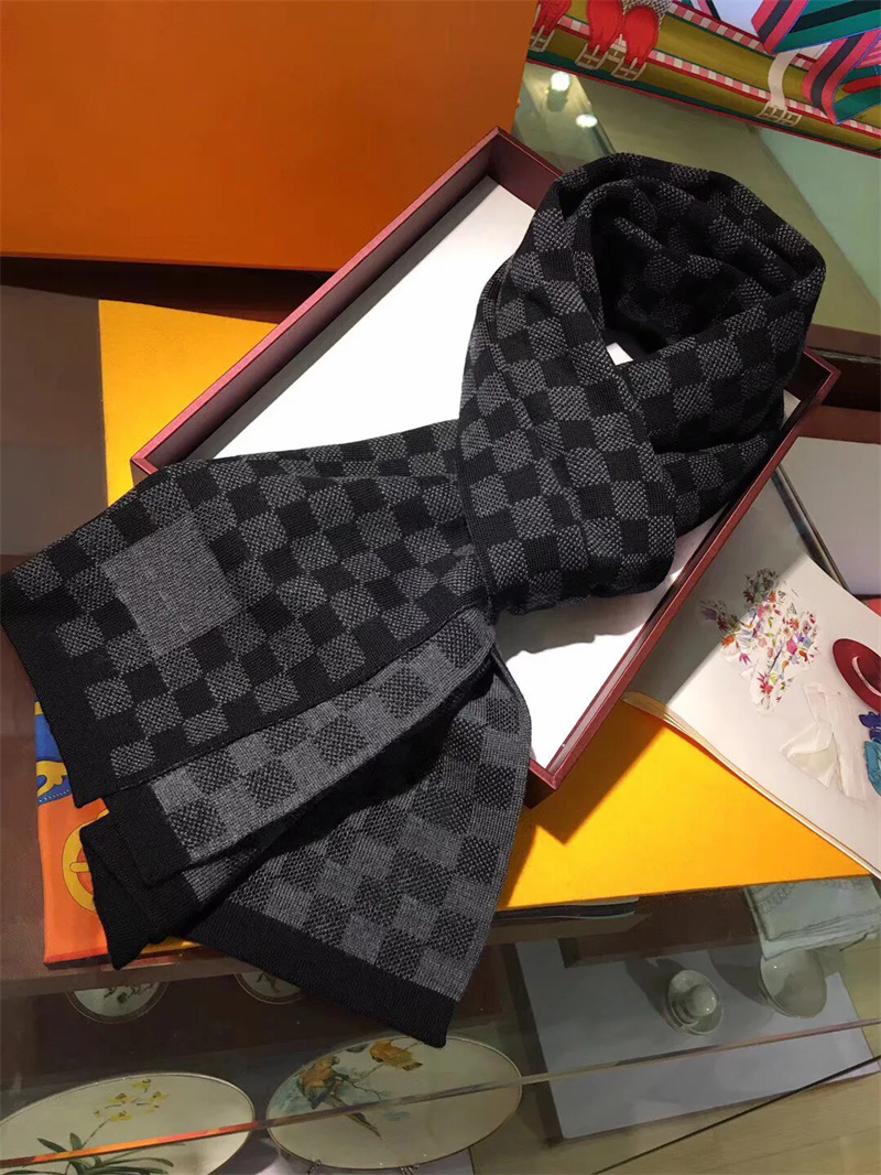 Stylish Women Cashmere Designer Scarf Full Letter Printed Scarves Soft Touch Warm Wraps With Tags Autumn Winter Long Shawls