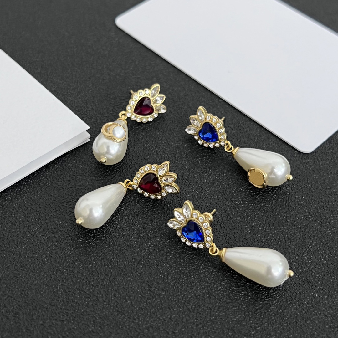 New fashion Pearl 18k gold Dangle Earrings Pendant Earrings Women's fashion exquisite designer jewelry