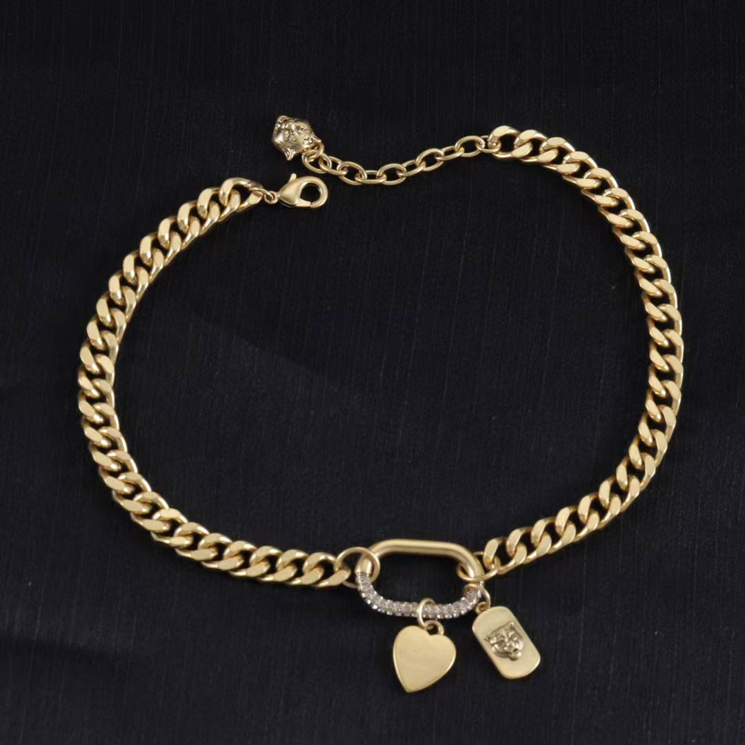 Collier Designer Jewelry Gold Chain Designer Heart Pendant Collier Luxury Bijoux avec chaîne cubaine, Colliers de créateurs en acier inoxydable d