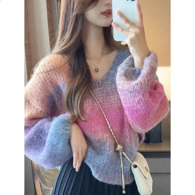 Fashionable Idle Style V-Neck Striped Gradient Sweater Womens Sweet Loose-Fit Slimming Color Knit Top Trendy 250818