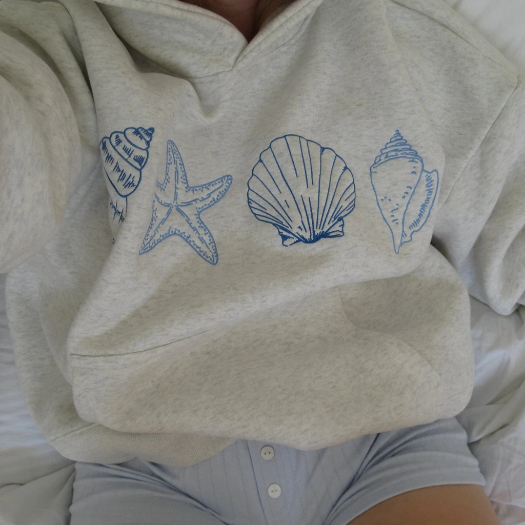 Combhasaki Women Y2K Cute Kawaii Loose Fit Hooded Sweatshirts Aesthetic Sea Shell Embroidery Pullover Tops with Kangaroo Pockets 250820