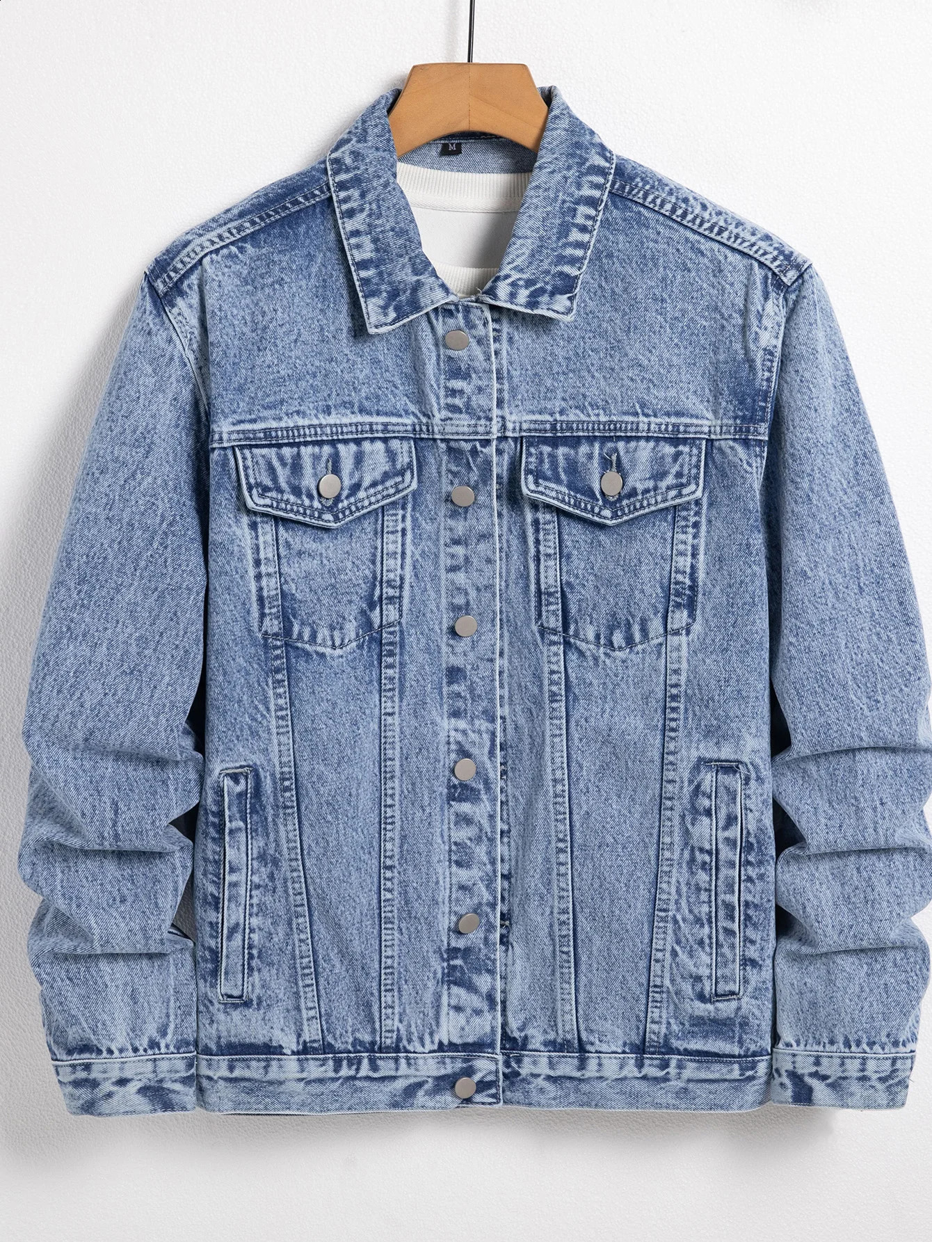 Mens blue denim jacket for spring and autumn. Stylish and casual versatile for streetwear. 250818