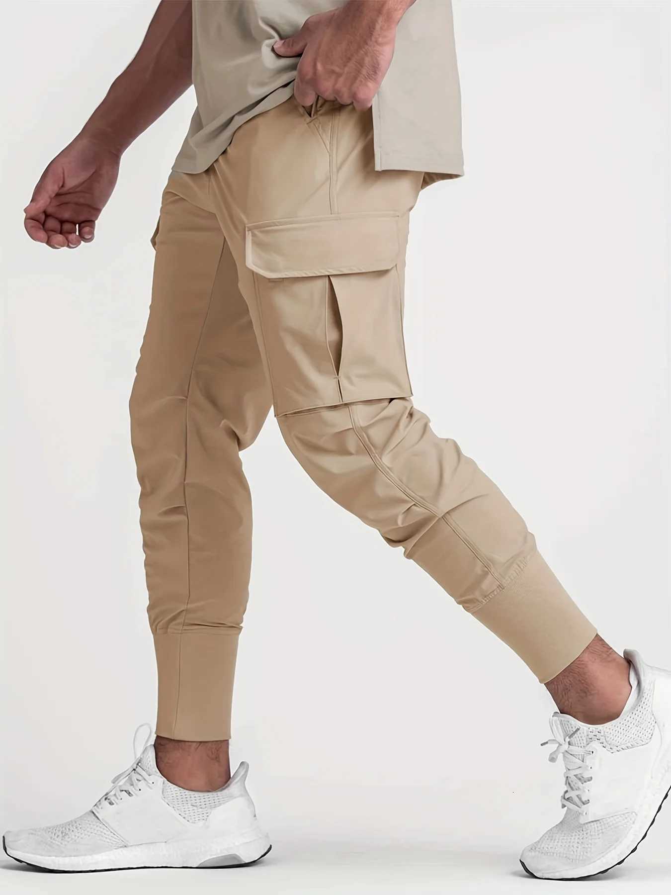 Fitness mince Pantalon raccourci à séchage rapide pour les sports pour hommes et loisir Séchage rapide pantalon de travail de poche XJ250821
