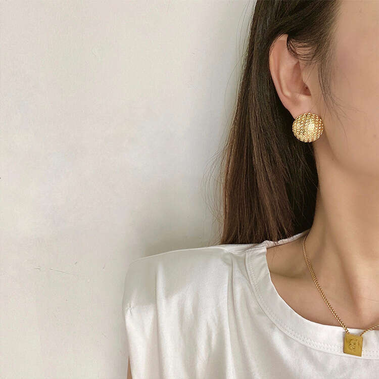 Sier aiguille élégante Nouvelle tendance à la mode en métal exagéré des boucles d'oreilles à moitié rondes pour les femmes