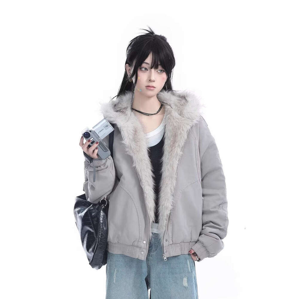 Veste à col de fourrure à capuche courte de style américain pour femmes Coat en coton Nouveau design sens automne hiver-courtepointe extérieurs B