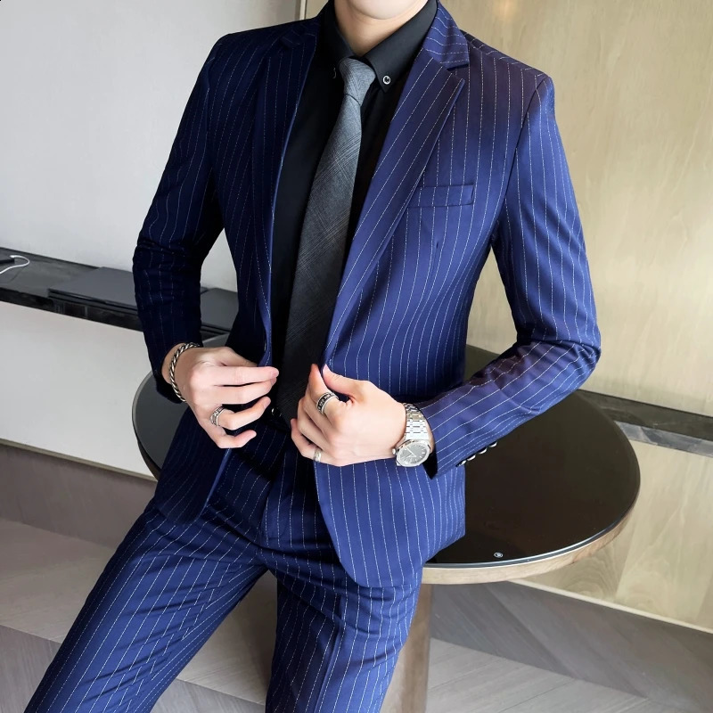 Mens Fashion High-Quality Slim Fit Two-Piece Suit Set Spring Autumn Stripes Business Casual Trousers And Jacket Combo 260609BJ