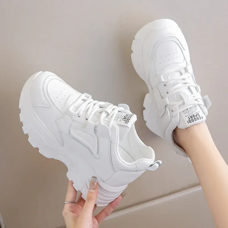 White Platform Womens Sneakers Autumn Lace-Up Thick Bottom Sports Shoes Woman Pu Leather Breathable Walking Shoes Female 250811