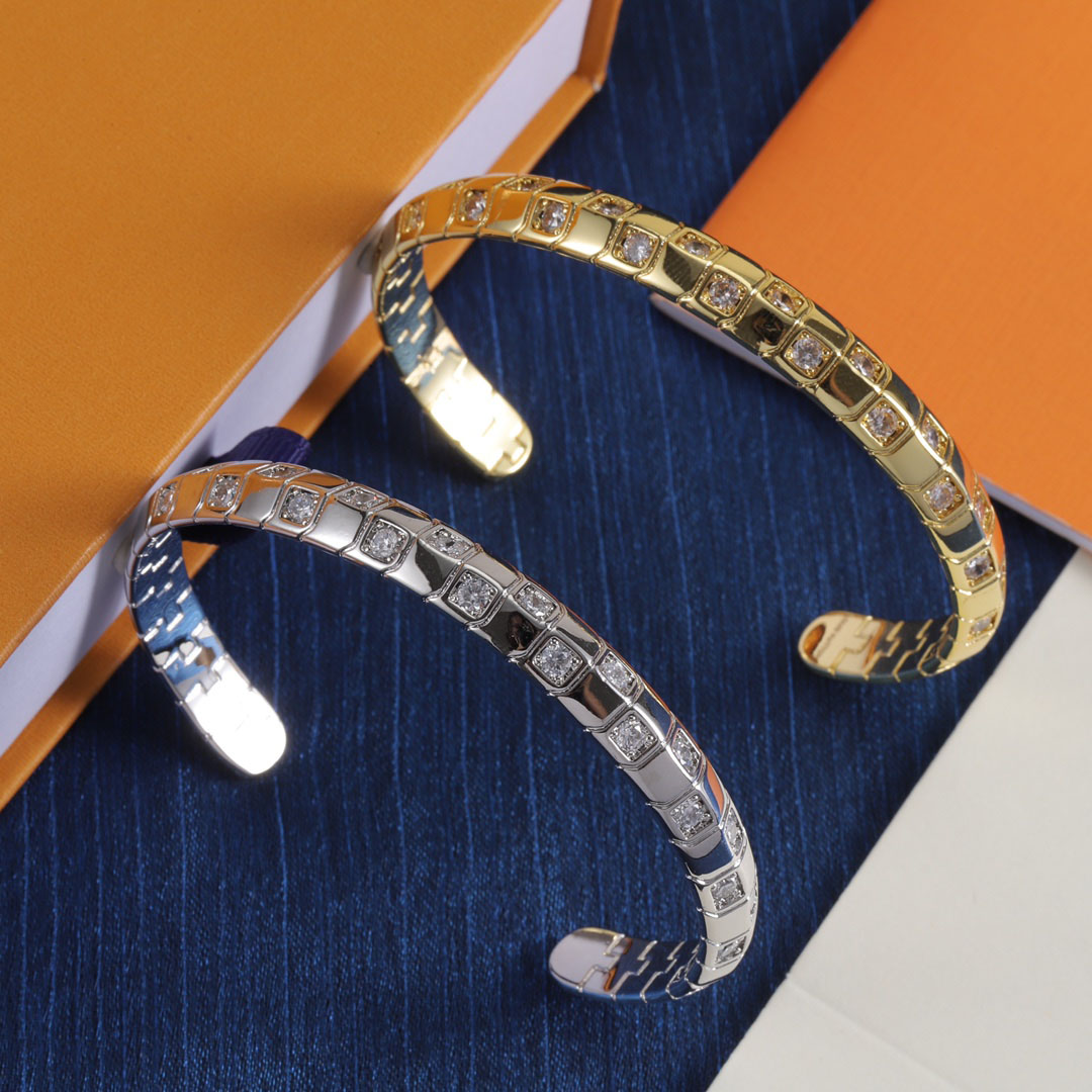 bracelet The new casual open bracelet is suitable for both men and women. It is a jewelry bracelet designed by a high-end and luxurious designer