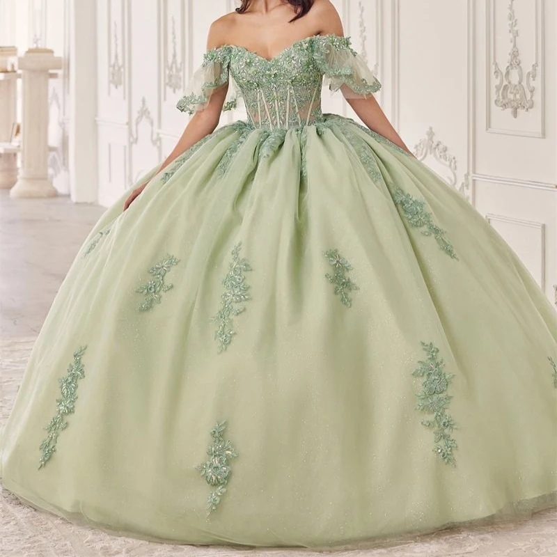 Sage Green Quinceanera Robes Robe de bal hors de l'épaule Applique Perles de dentelle Tull Corset Sweet 16 Viens de robe de 15 anos