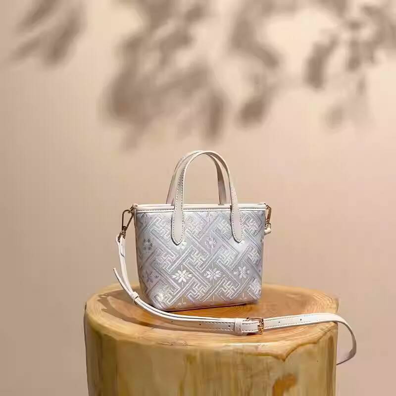 Free Shipping Designer Women's Handbag New Fashion Brocade MINI Tote Bag Commuter Premium Single Shoulder Crossbody Bag Shopping Bag