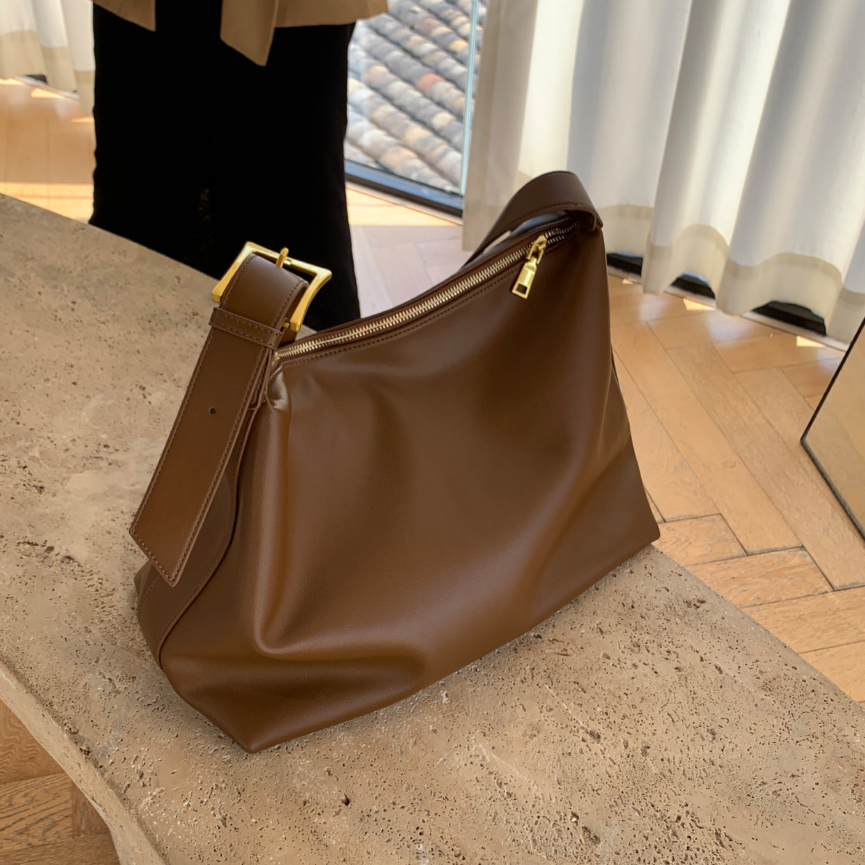 Korean Style Daily Bag Soft Minimalist Shoulder Bag Large Bag 2025 Luxury Bagdesigner Free Shipping New Women's Large Capacity Crossbody Bag
