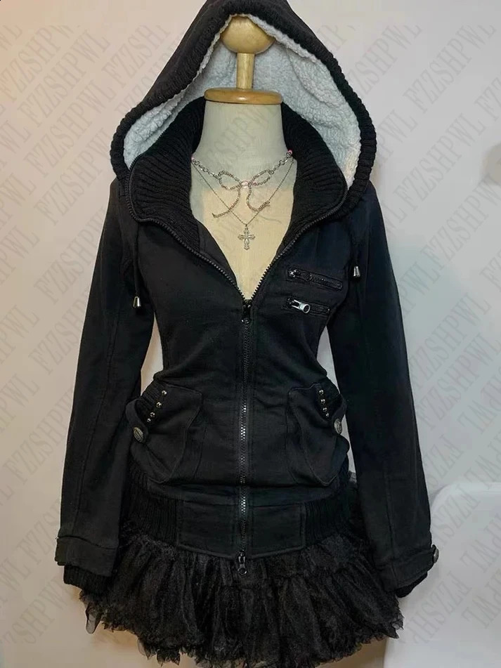 Street vintage Harajuku Autumn Winter riveted cool girl Gothic zipper hoodie coat Punk plush hat warm Y2K short cardigan jacket 250815