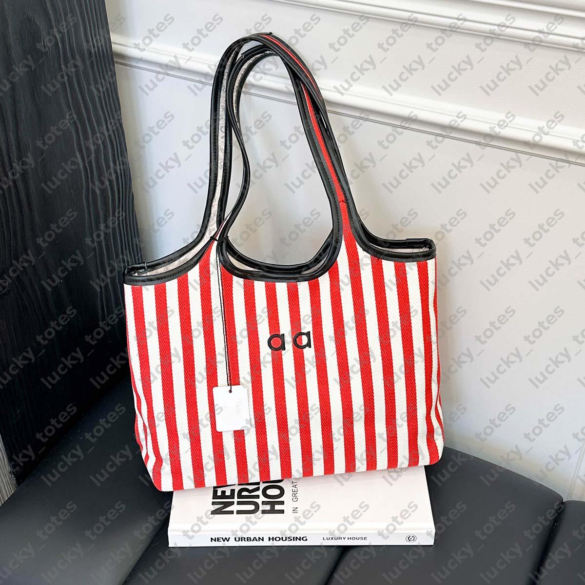 Outdoor Sports Women Luxury Tote Bags Designer Shoulder Bag Womens Large Crossbody Bag Totes Woman Hand Bags Shopping Travel Makeup Bag Purse DZD250