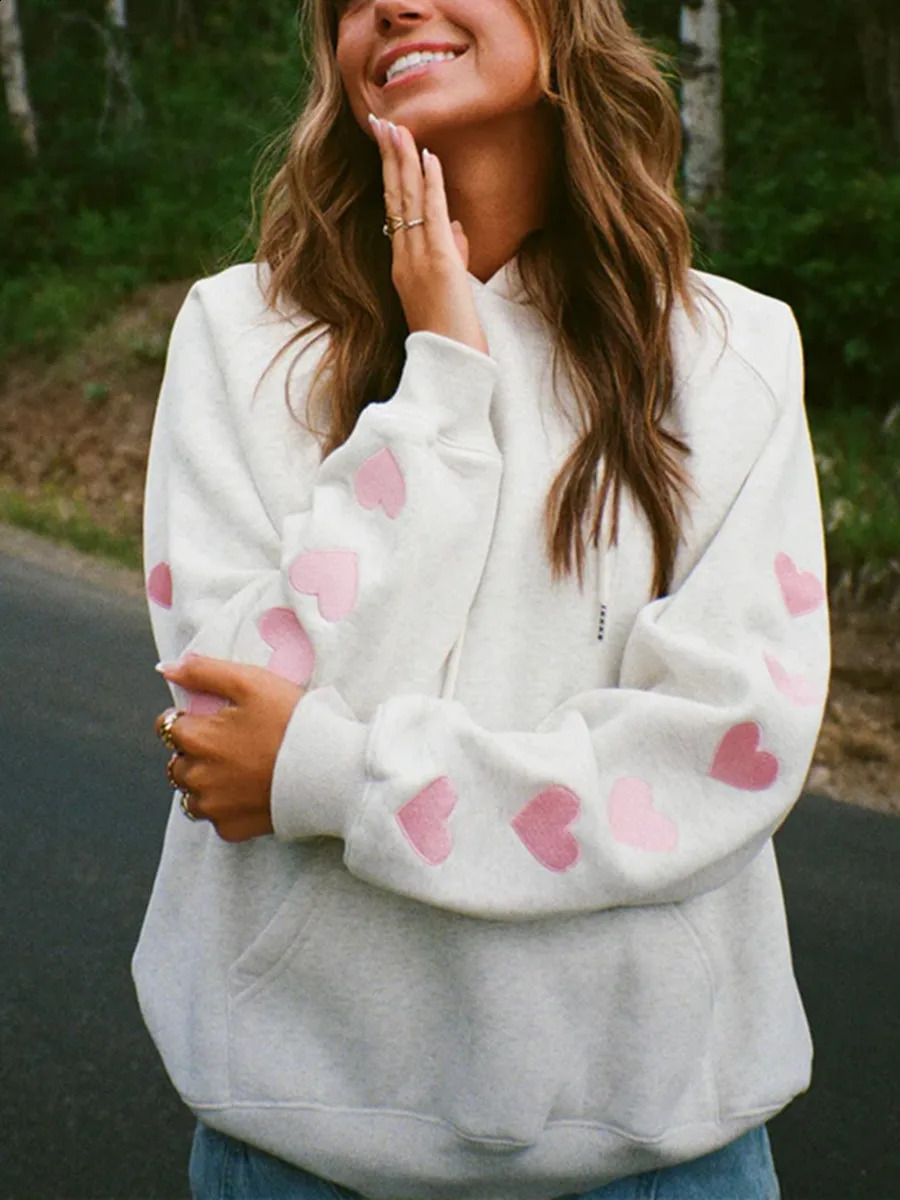 Femmes à capuche lâches décontractées Sweats de la Saint-Valentin, broderie de coeur à manches longues surdimensionnée surdimension