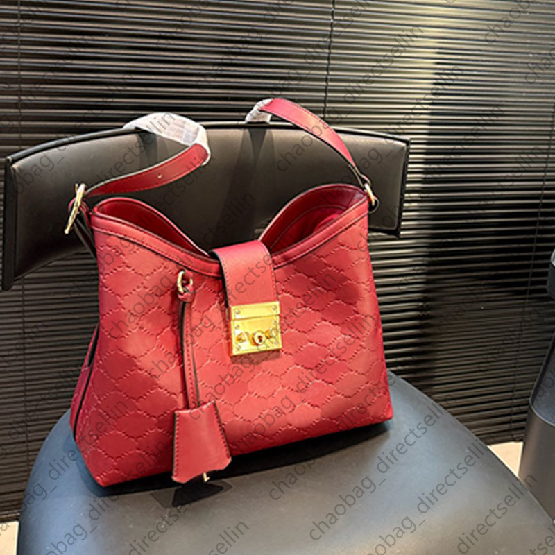 Shopping tote bag luxury handbag designer bag large capacity travel handbag magnetic buckle weekend shoulder bags letter printing stripe webbing buc