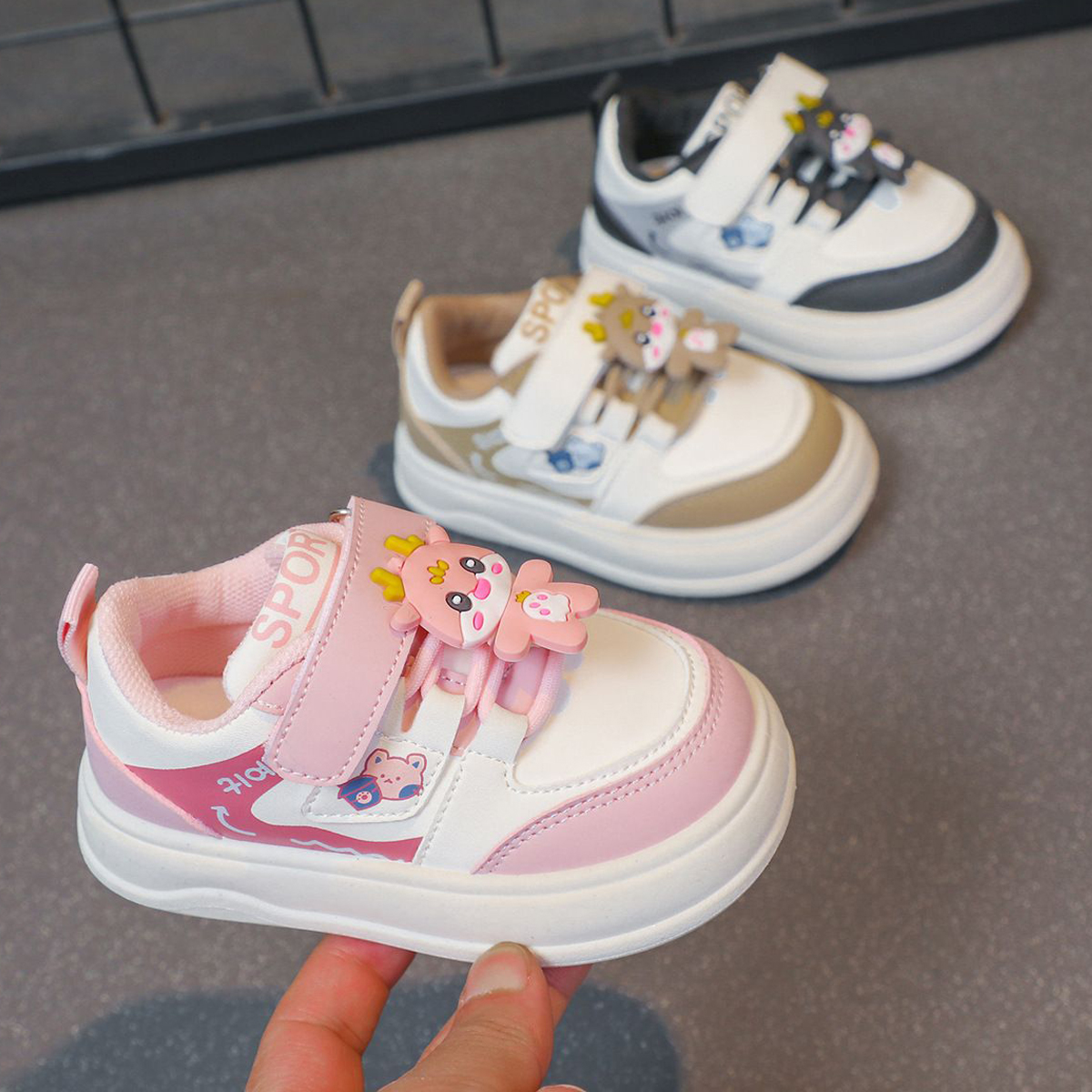 Chaussures pour les tout-petits mode pour enfants mignon carton de sports décontractés chaussures de sport walkfashion's semelle douce running ba