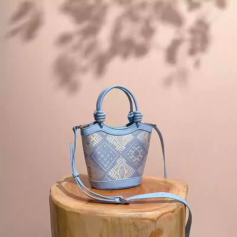 Sentille de livraison gratuite Nouveau sac à main pour femmes et sacs enfants à la mode Bag du sac à main pour le Brocade Brocade Sac à bandouliè